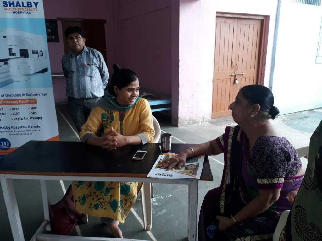 Narsanda is a small village near Nariad with a decent population. Dr Swati Shah participated as the chief oncologist in the free camp conducted by Shalby Multispecialty Hospital.